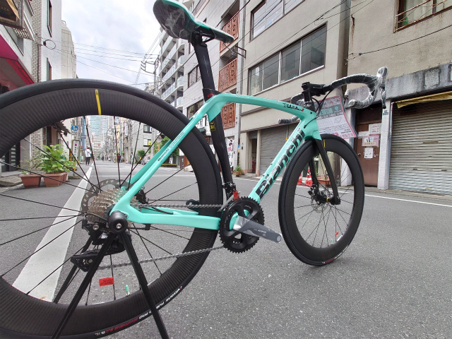 アサゾー×オリジナル完成車】ド級ディープリムインストール【OLTRE XR3