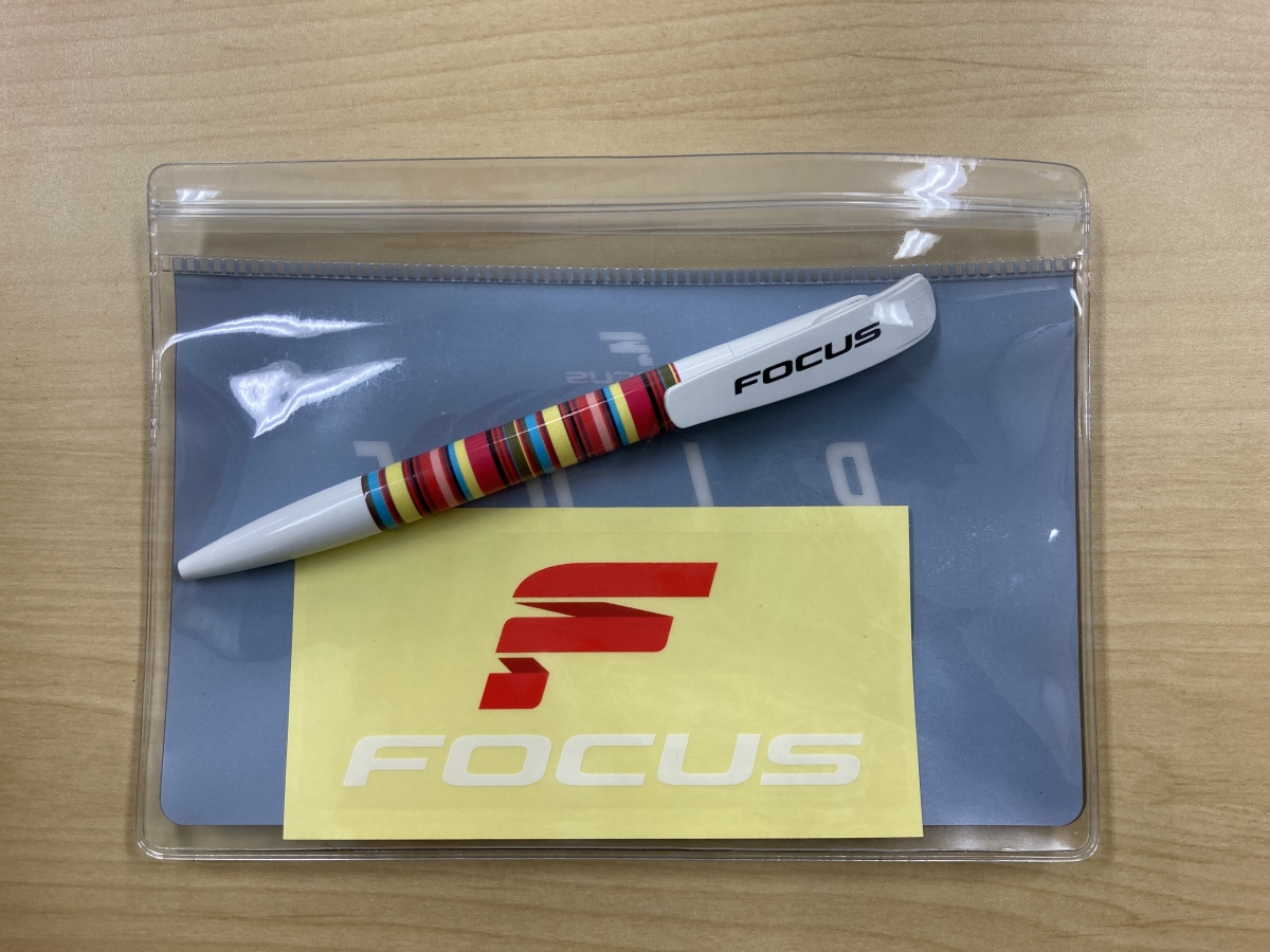 FOCUS オリジナルボールペン＆ステッカー