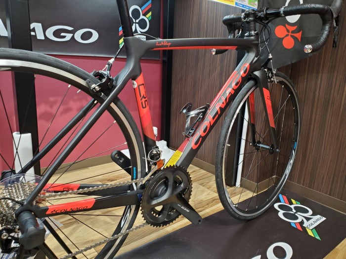 2020 COLNAGO】遂に入荷！！黒赤の新色を纏った定番カーボンロード