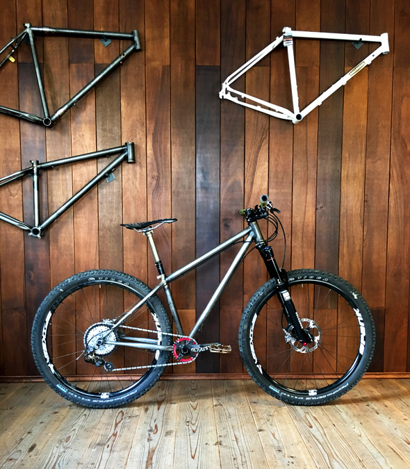 神戸×MTB】こだわり詰まった『INZIST SLAVE 650B！』 | 神戸で自転車をお探しならY's Road 神戸店