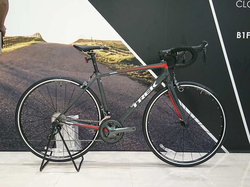 TREK EMONDA ALR4 ☆走行距離約1000km ☆室内保管 ☆備品多数
