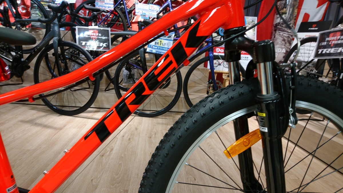 TREK】赤いジュニアMTBを再入荷しました！子供の冒険で頼れる相棒です