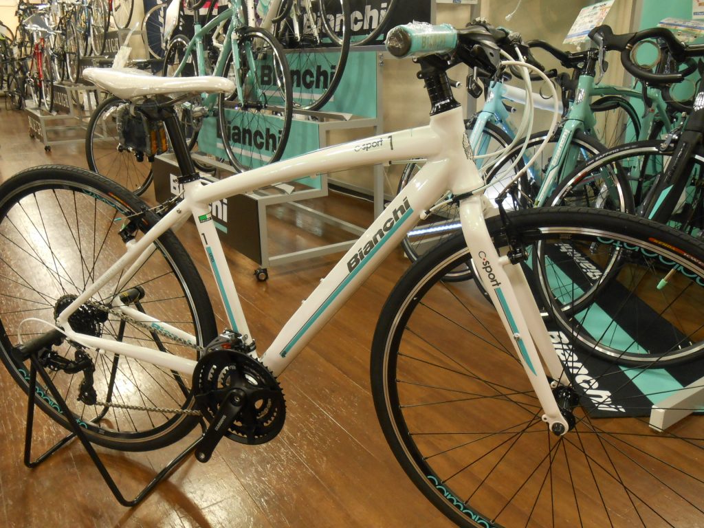 イタリアンメーカー オシャレなクロスバイクあります Bianchi 京都でスポーツ自転車をお探しならy S Road 京都店