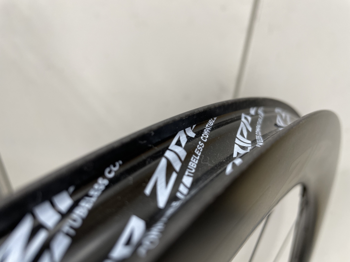 ZIPP 303S フックレスリム