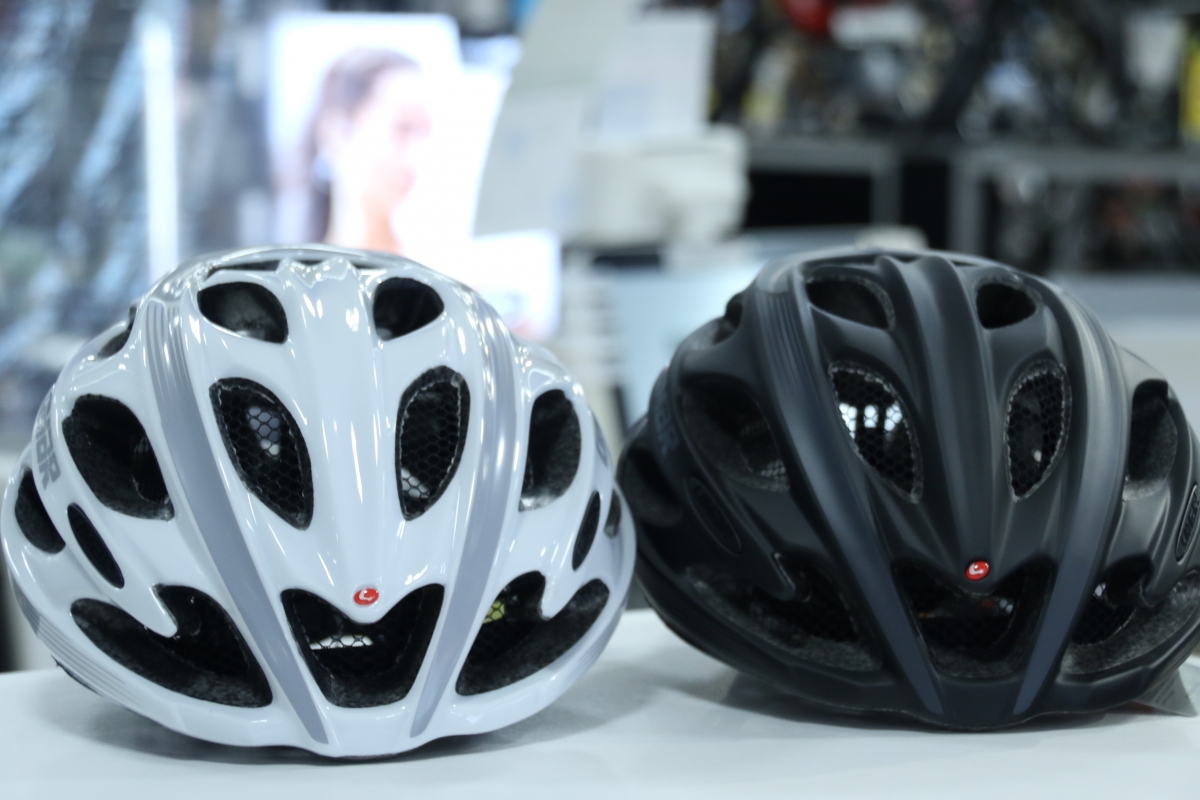 【新春初売り】地域限定で超軽量ヘルメットが半額切り！？ | Y's Road 松山店エミフルMASAKI