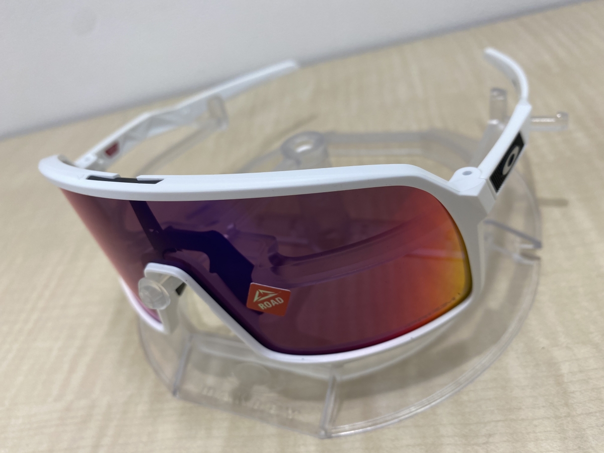 【新作入荷！】2019年ツール覇者も使用したSUTRO！そのちっちゃい版が入荷しました！【OAKLEY】 | サイクルウェアのことならY