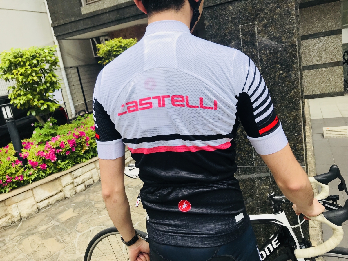 CASTELLI】ロードバイク乗りなら憧れのメーカー「CASTELLI」の本気シリーズ『ROSSO CORSA』！！ | Y's Road 大阪ウェア館
