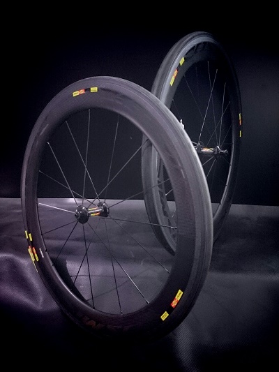 ホイール前後セット Mavic Cosmic CXR60T定価29.4万 11s ホイール前後セット Mavic Cosmic CXR60T定価29.4万 11s