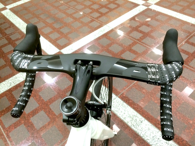 TT ロードバイク Cervelo フルカーボン エアロハンドル