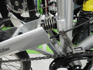 加茂屋】リアサス交換！【BD-1】 | 大阪で自転車をお探しならY's Road