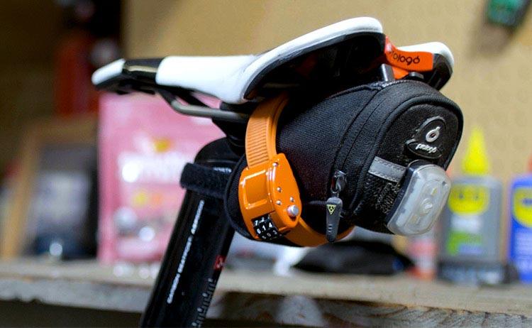 OTTOLOCK_AroundSaddlebag_orange_web_11