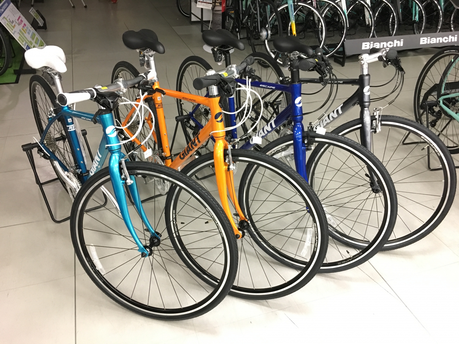 CBB8B033-1288-4298-BD45-A30C72A65C3E