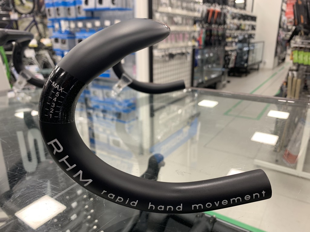 70275AEF-8571-41E7-B3BE-DC8F48AB4E65