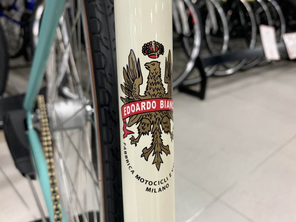 33F5D8E1-BBBB-41DC-9A84-2799C499CB98