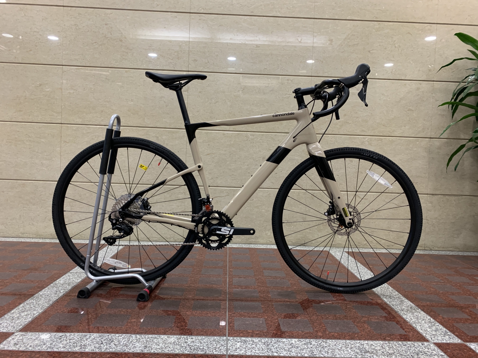 9BDD22DE-D388-4188-AAE8-9E9289078145