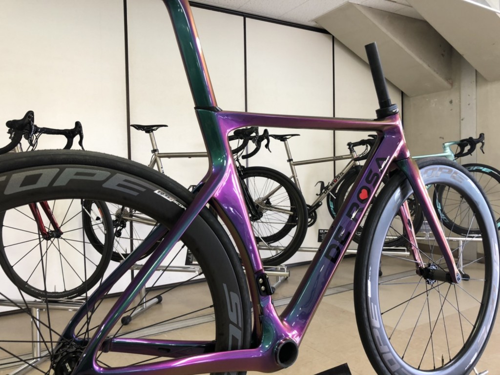 7056E77C-5853-40DB-8B50-4945FAF77E59