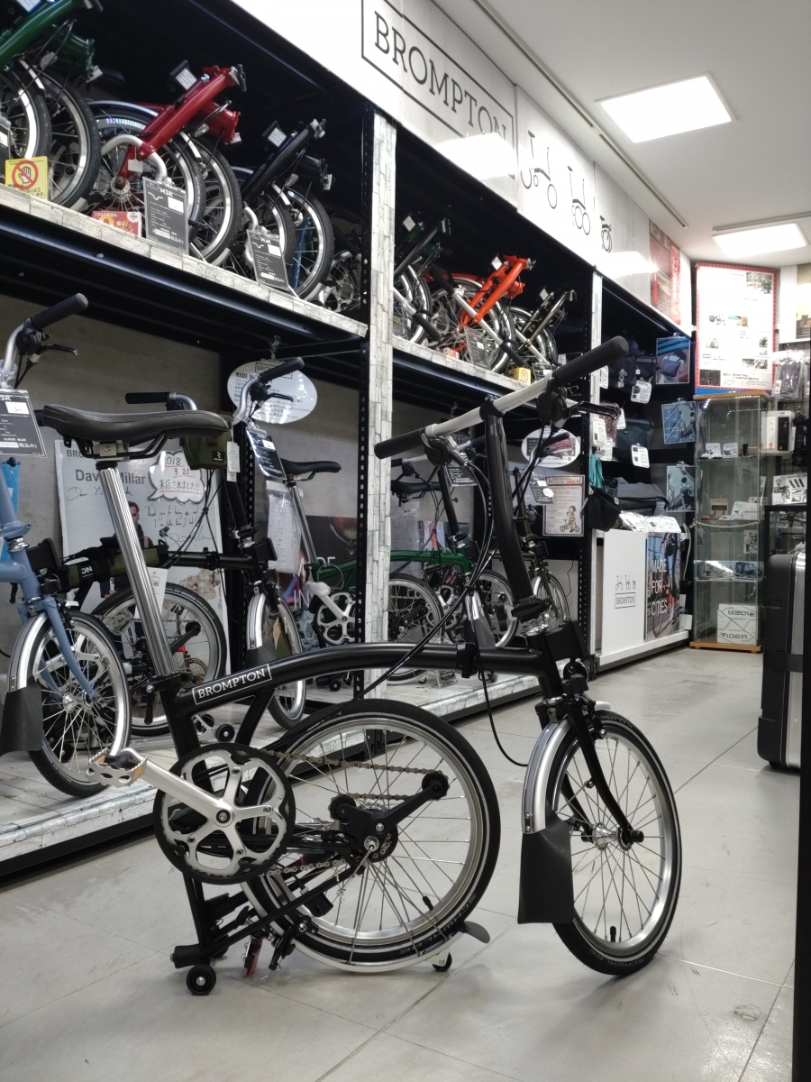 BROMPTON】 乗ってみて気付いた カスタムしたい所と欲しい付属品｜Y 