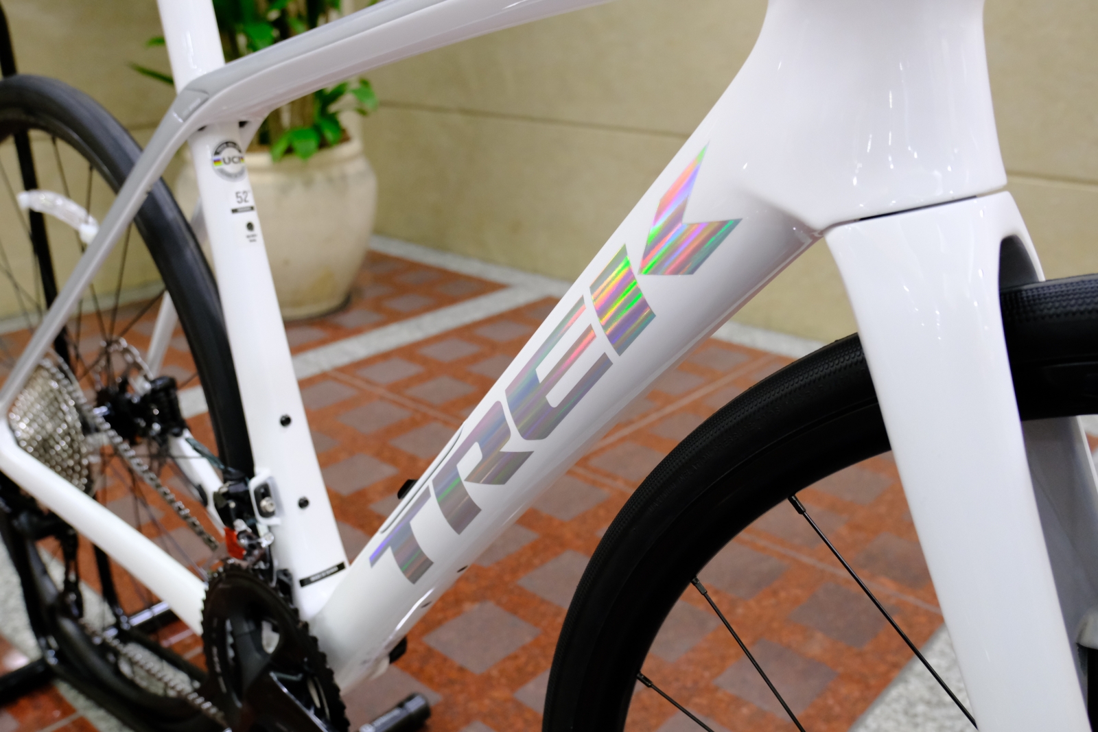 TREK】2022 Domane SL5 TREK WHITE/Quicksilver が入荷しましたが