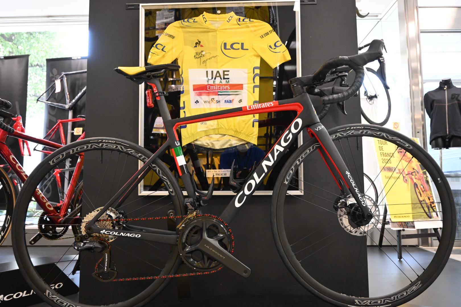 3FF96040-9A1A-4EC2-B8F6-183105B7F1CA