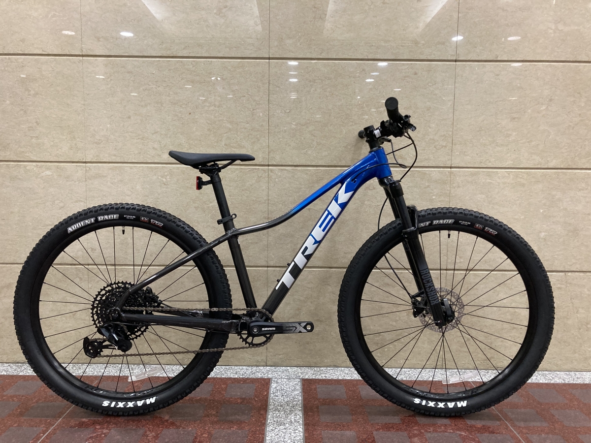 TREK MARLIN 7 2022年 エアサス-