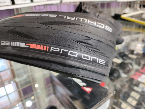 シュワルベ PRO ONE TUBELESS EASY ブラック