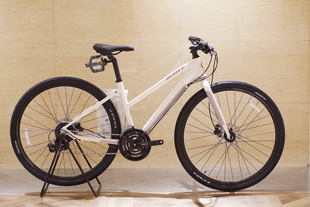 SCOTT】トップチューブを低く設計した女性向けモデル | 新宿で自転車を