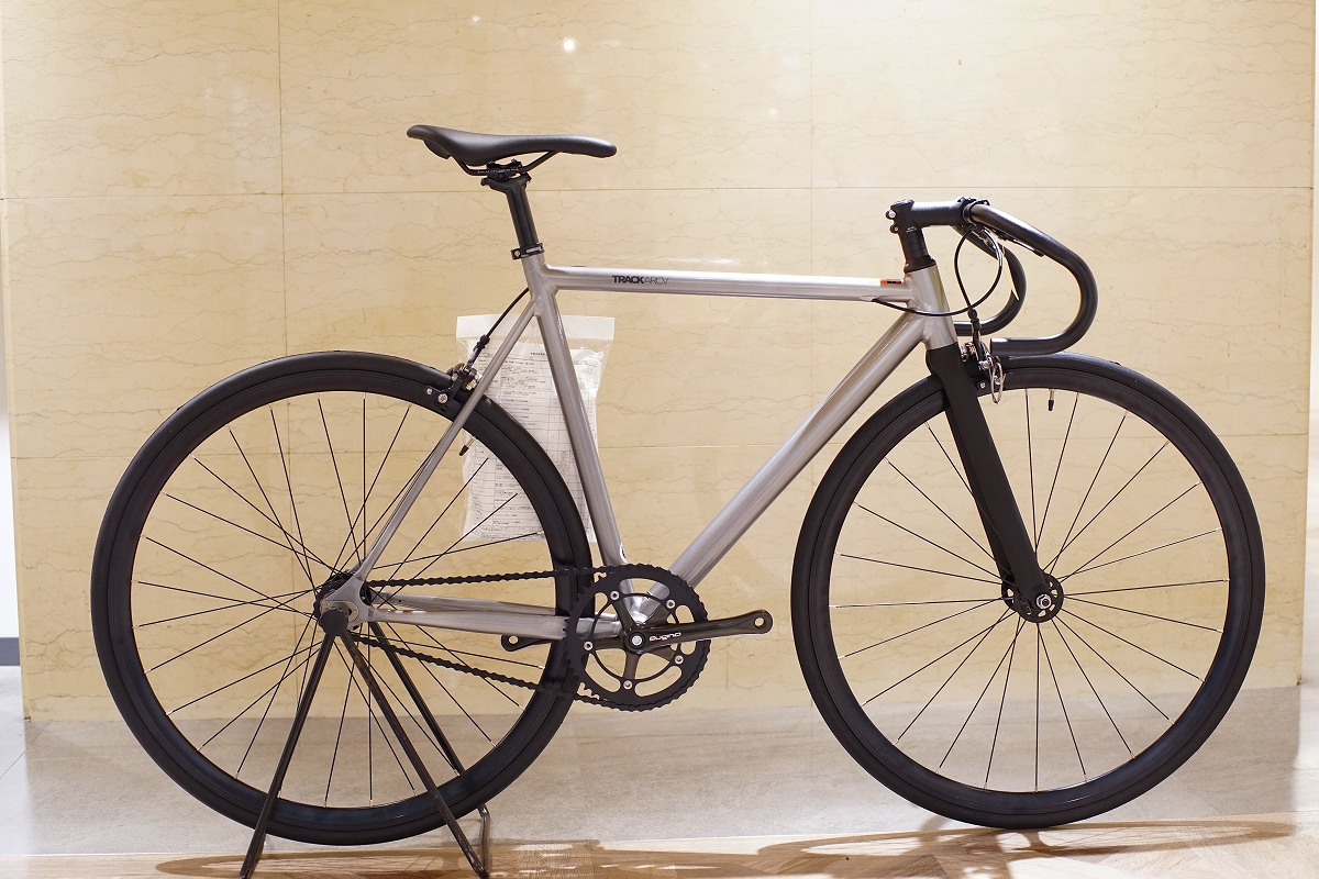 【FUJI】クールで現代的なシングルスピードならこのモデル！ | 新宿で自転車をお探しならY