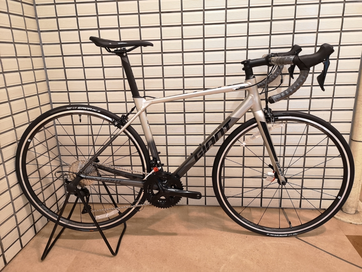 Giant アルミレーシングバイク Tcr Sl1が少しお買い得になっています 新宿でスポーツサイクル 用品をお探しなら Y S Road 新宿本館