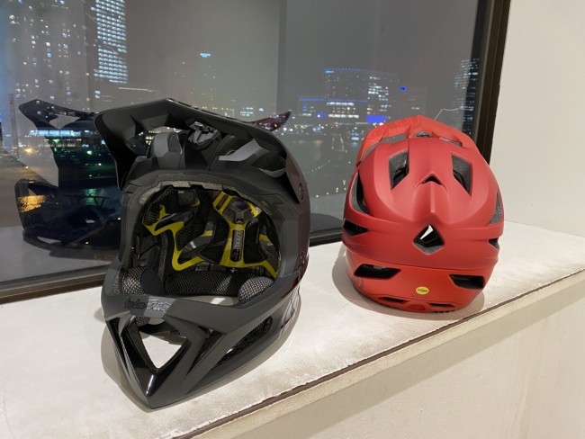 MTB】軽めのフルフェイスヘルメット入荷！エンデューロにもオススメ