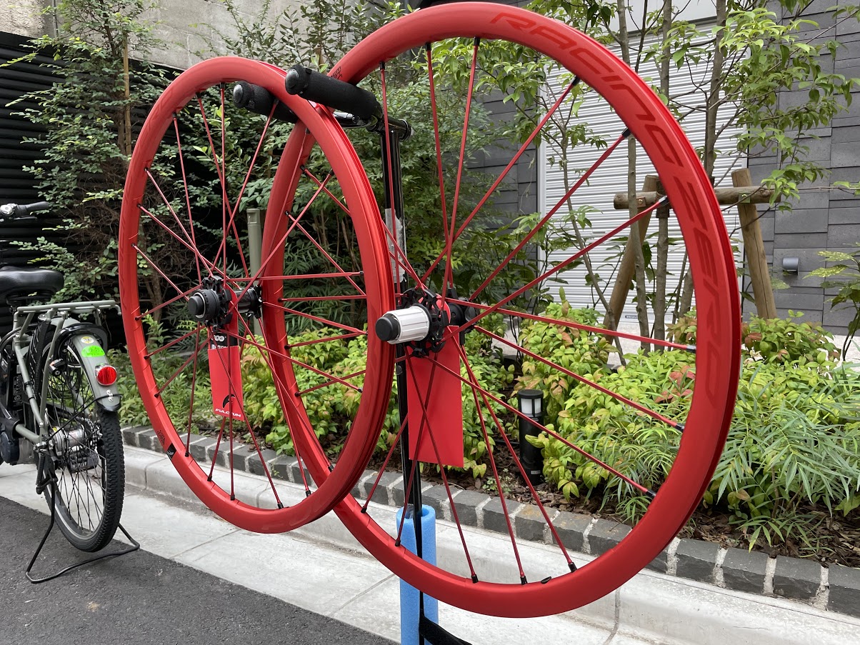 【アサゾー×FURCLUM】レッドスポーク・ブラックスポークの限定レーシングゼロ在庫ございます！ | 上野、御徒町で自転車をお探しならY