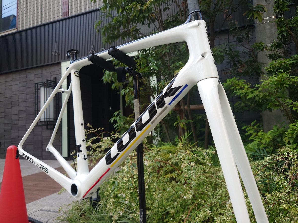 リム仕様785 HUEZ RS アサゾーに在庫あります！ラスト一本！ | 上野、御徒町で自転車をお探しならY's Road 上野アサゾー店