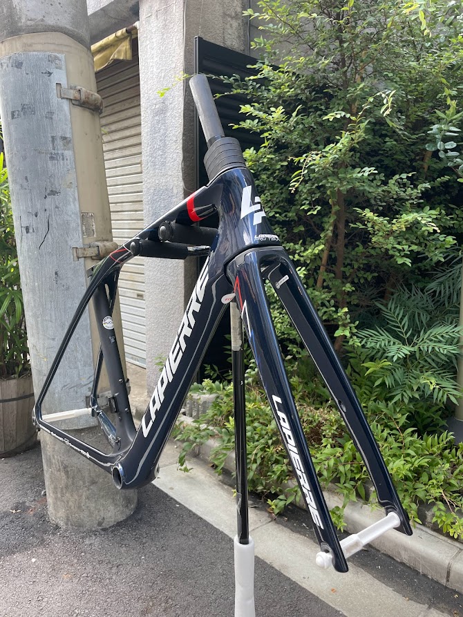 チームカラーのAIRCODEは49サイズがアサゾー店頭在庫ラス一です！ | 上野、御徒町で自転車をお探しならY