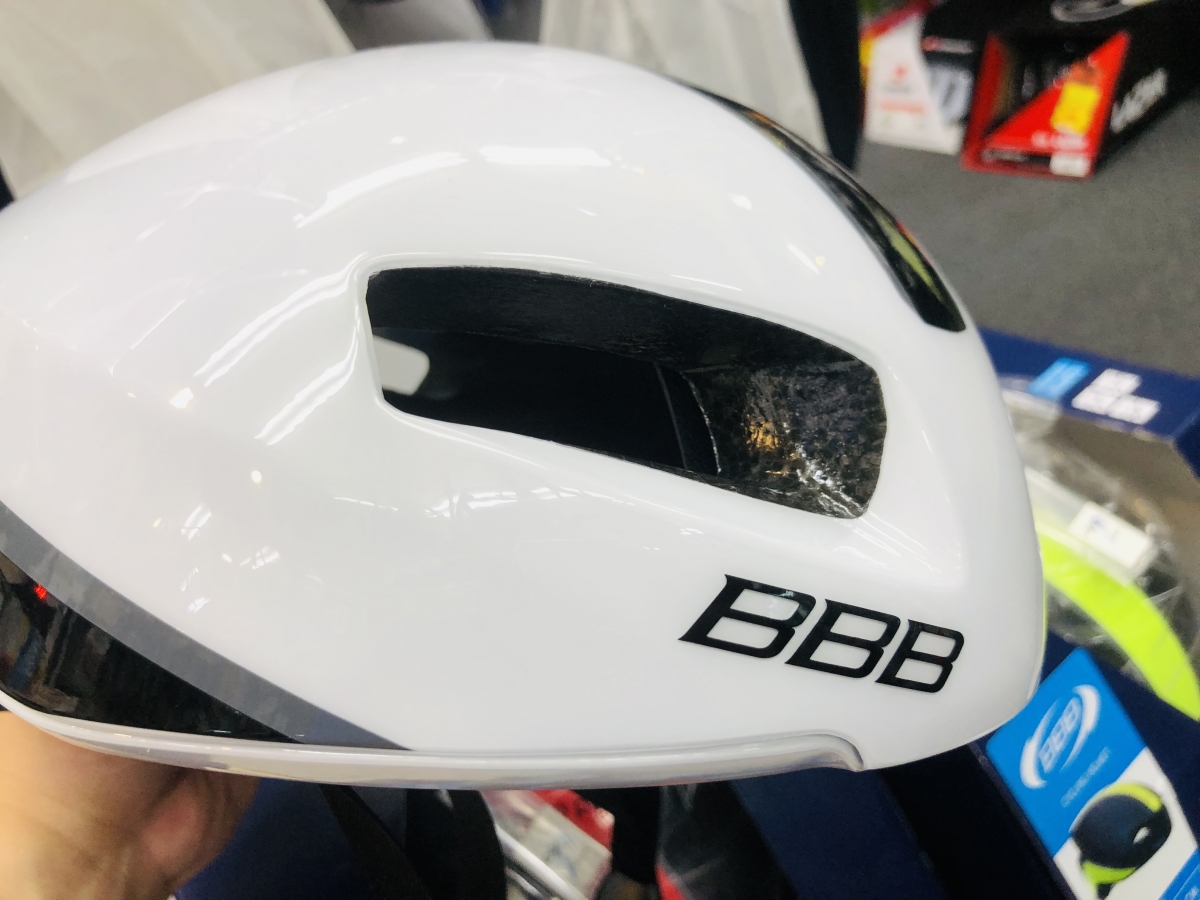 50%オフ！】エアロヘルメットが1万円以下に♪「BBB ティトノス」 | Y's