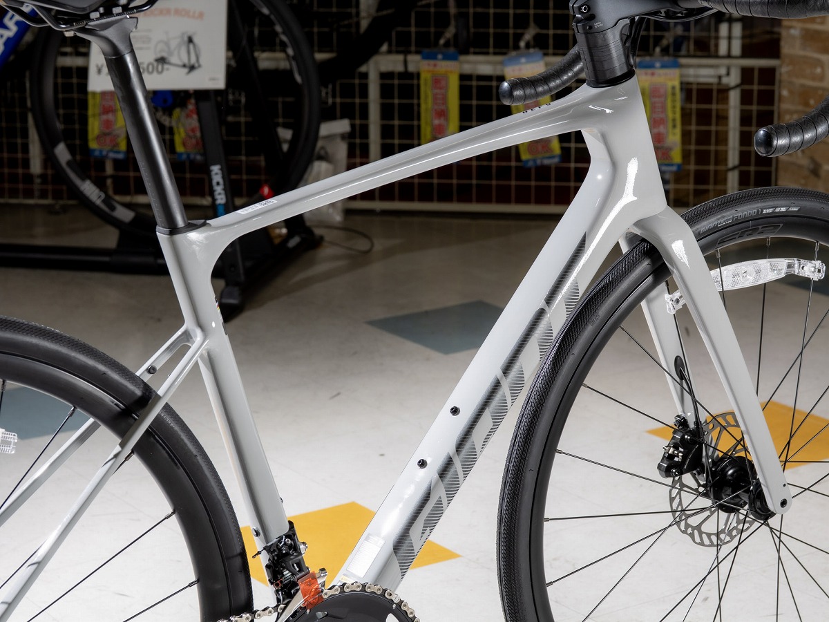 【オールシマノ】GIANT DEFY3 タイヤ等新品！ブレーキはティアグラ！ ティアグラに油圧ブレーキ仕様が登場｜サイクルスポーツがお届け