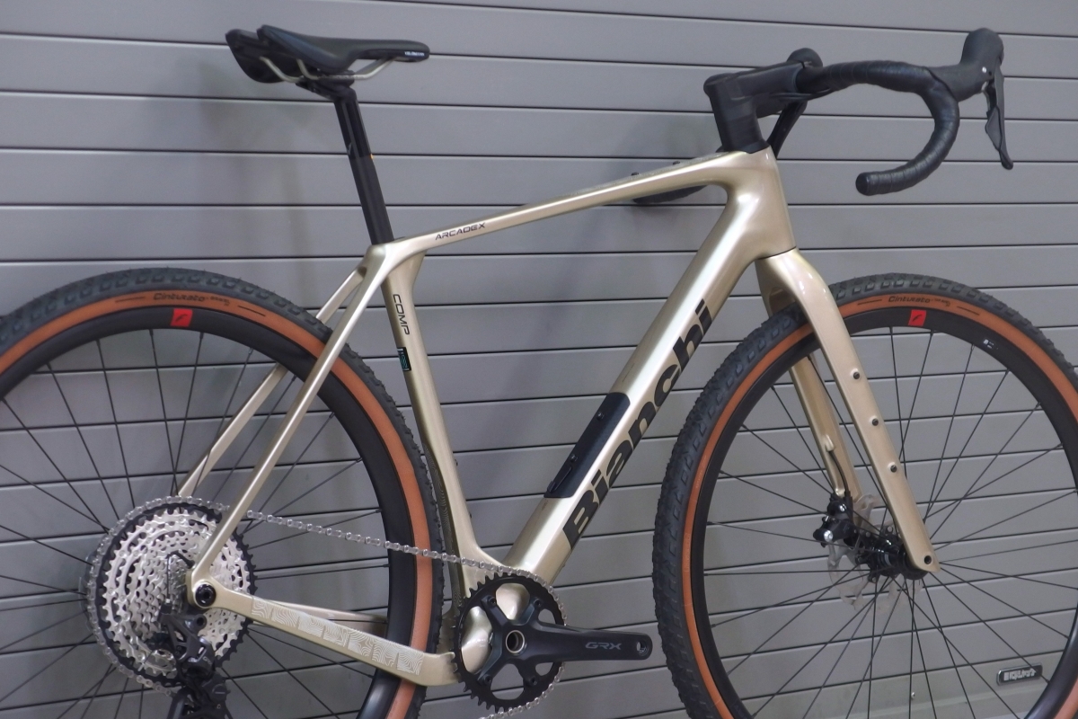 特価カーボングラベル】まさかの『半額』？！今年デビューした