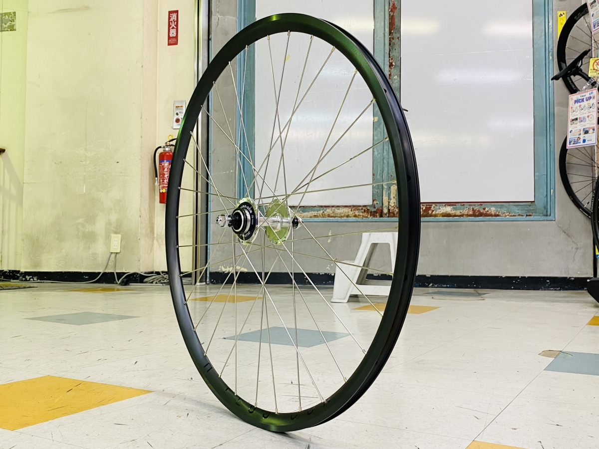 手組ホイールで個性を出そう第2弾。「H PLUS SONとDURA-ACE