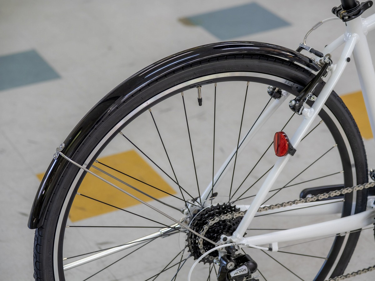 ESCAPE R3 フェンダー