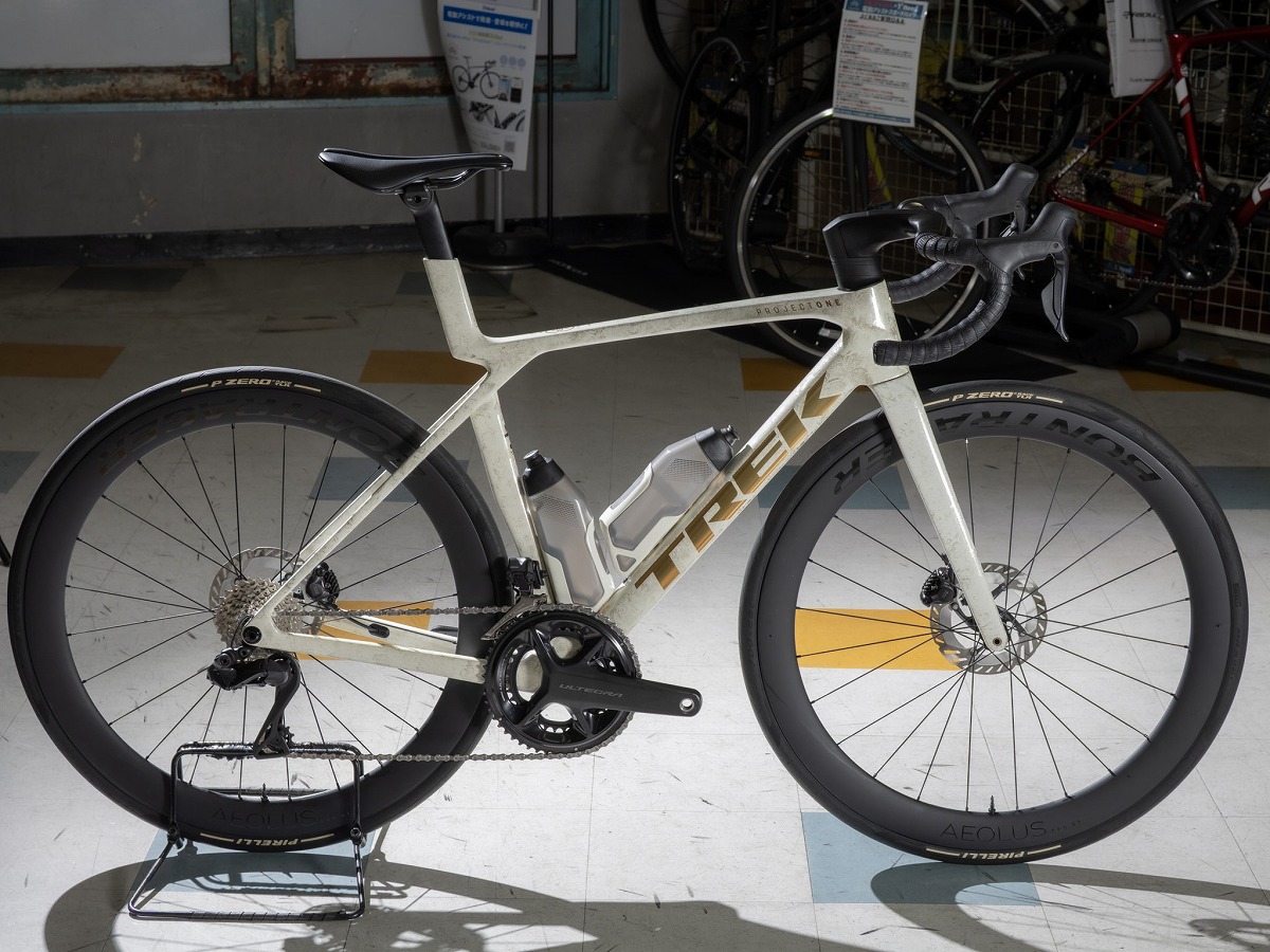 TREK MADONE SLR 7 GEN8