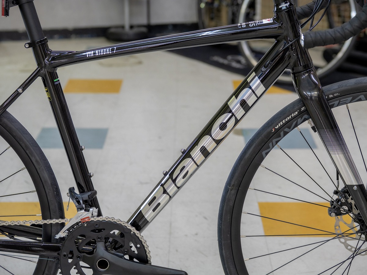 BIANCHI NIRONE7 DISC フレームロゴ