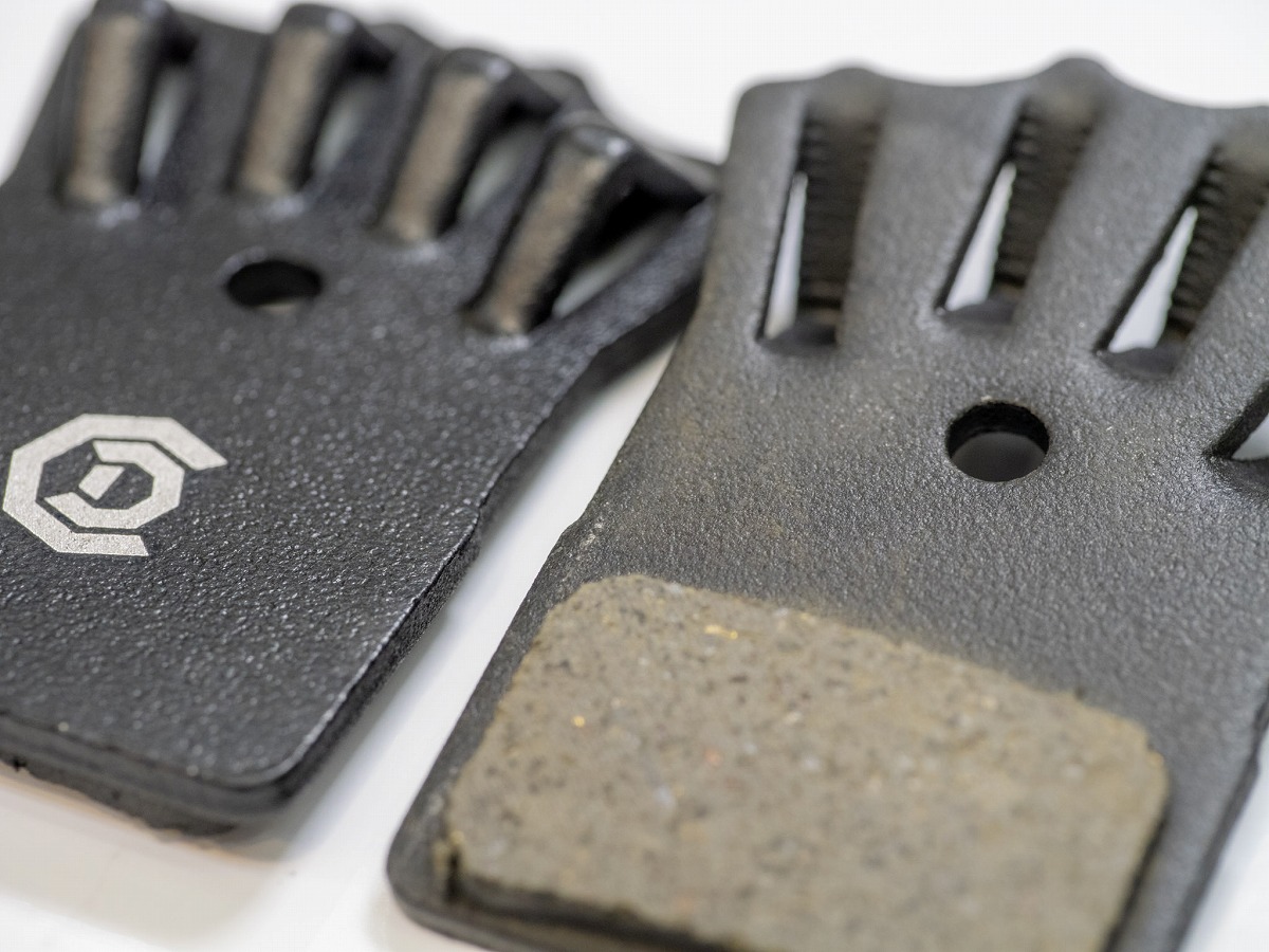 CYCLEDESIGN ディスクブレーキパッド SHIMANO フラットマウント用