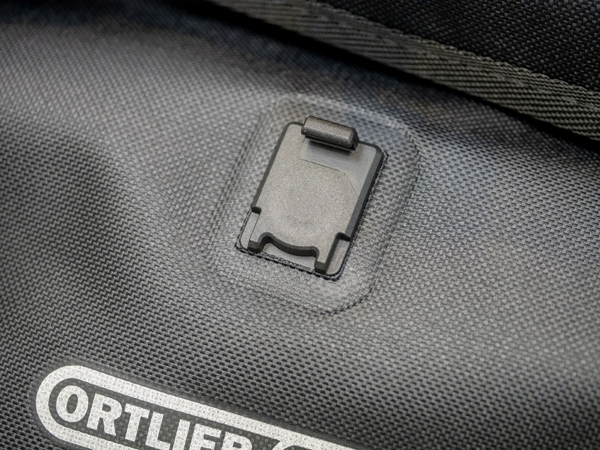 マグネットバックル