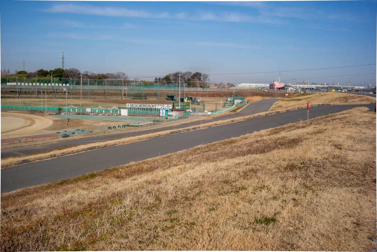 川越線踏切近く