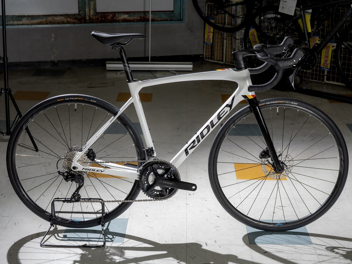 RIDLEY FENIX SLIC R7120 P.WHTカラー