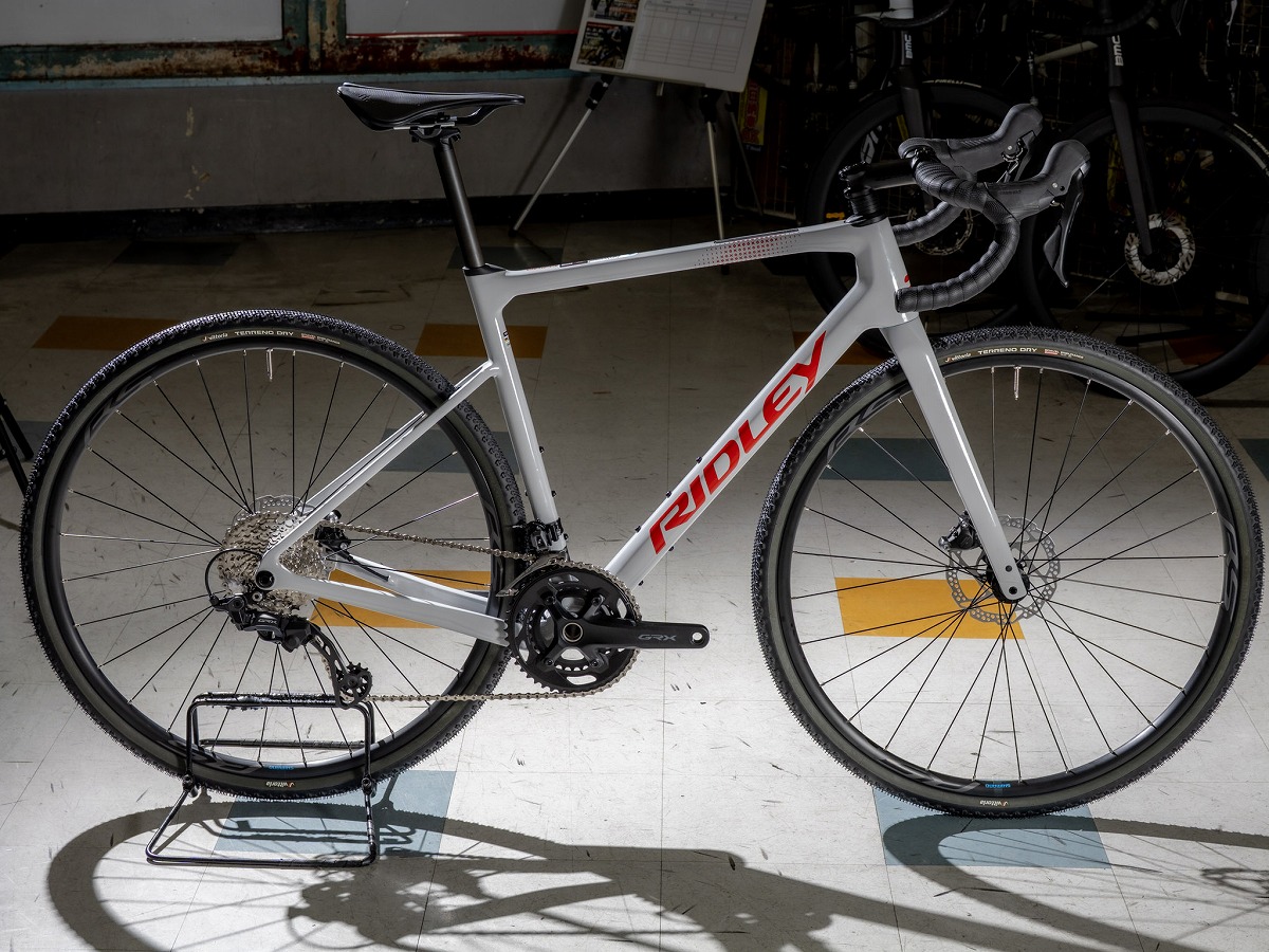 RIDLEY GRIFN M.B.GRYカラー