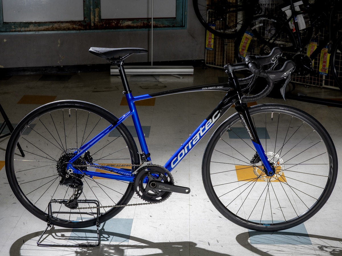 CARRATEC DOLOMITI CUES BLK/BLU/WHTカラー