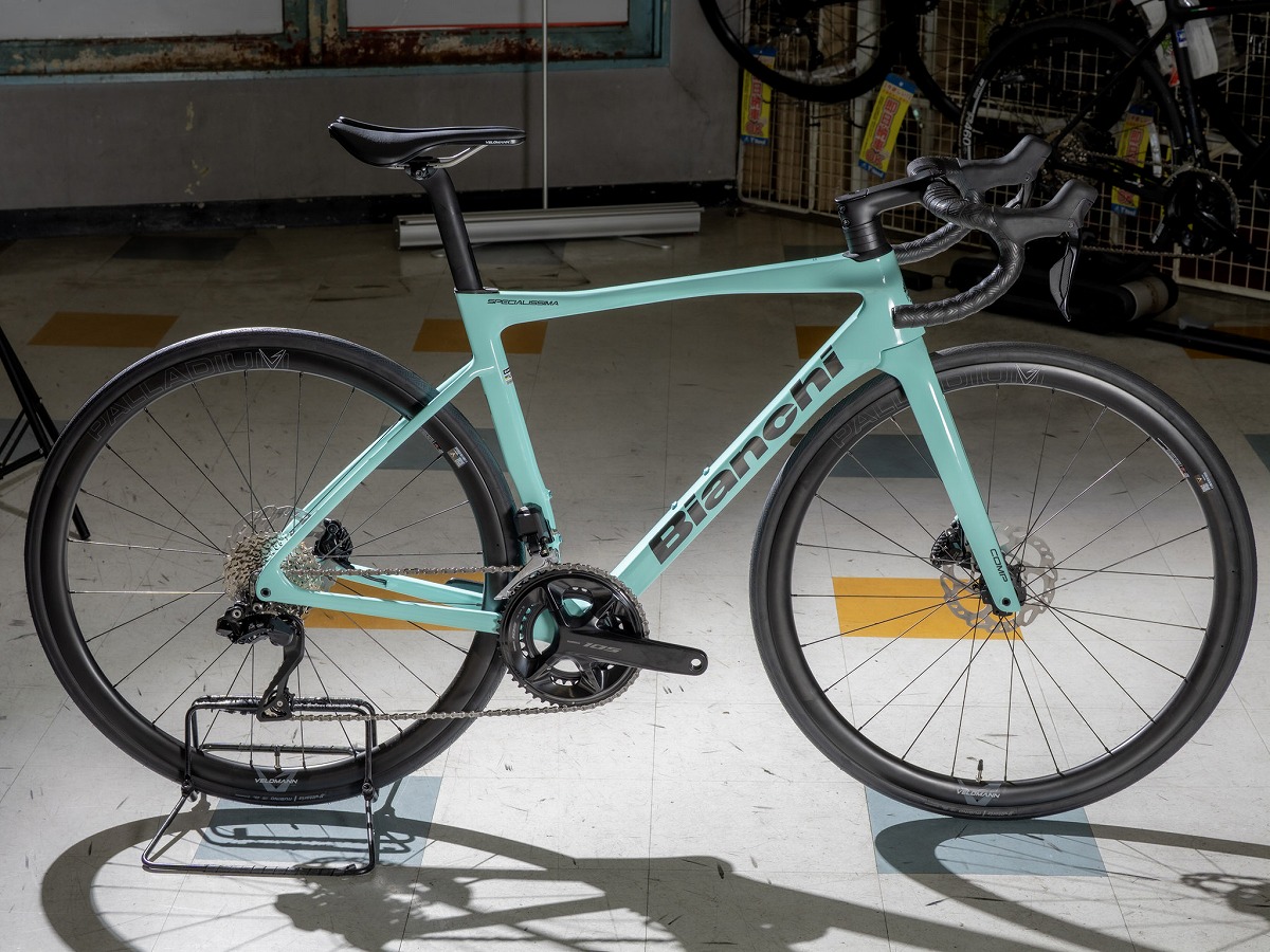 BIANCHI SPECIALISSIMA COMP 105 Di2 CK16/GRAカラー