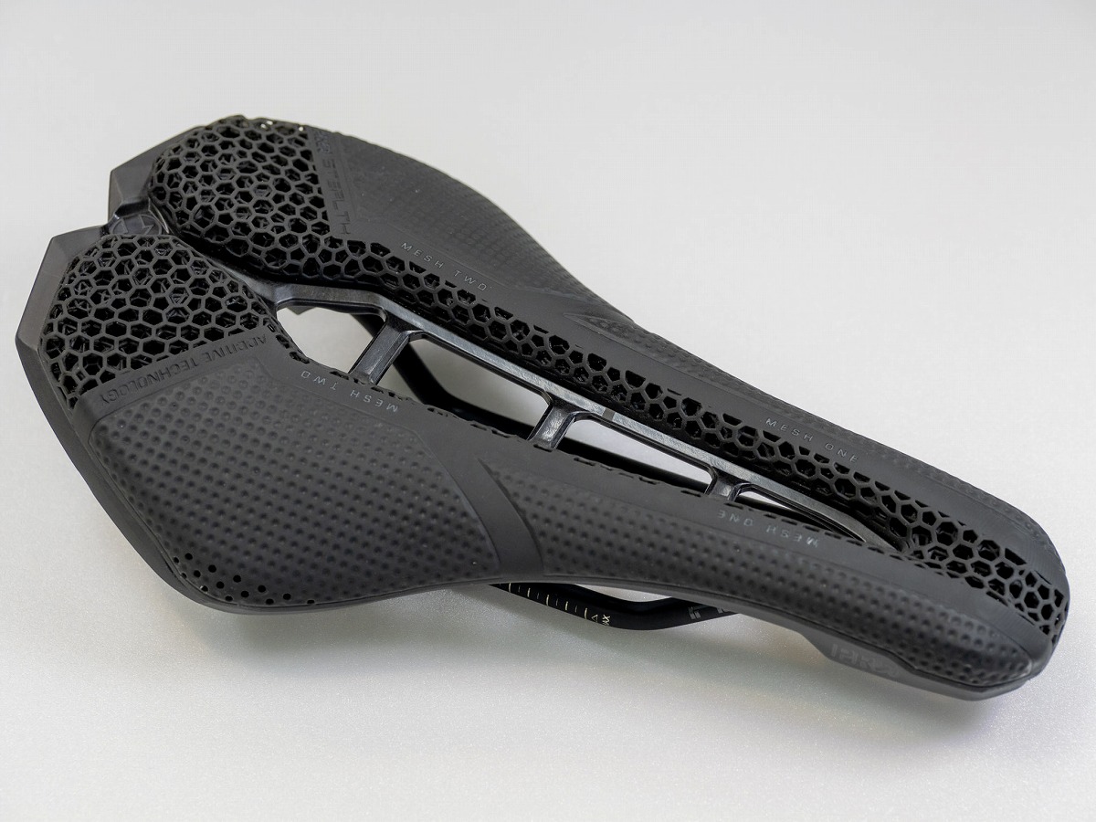 PRO STEALTH 3D PERFORMANCE サドル