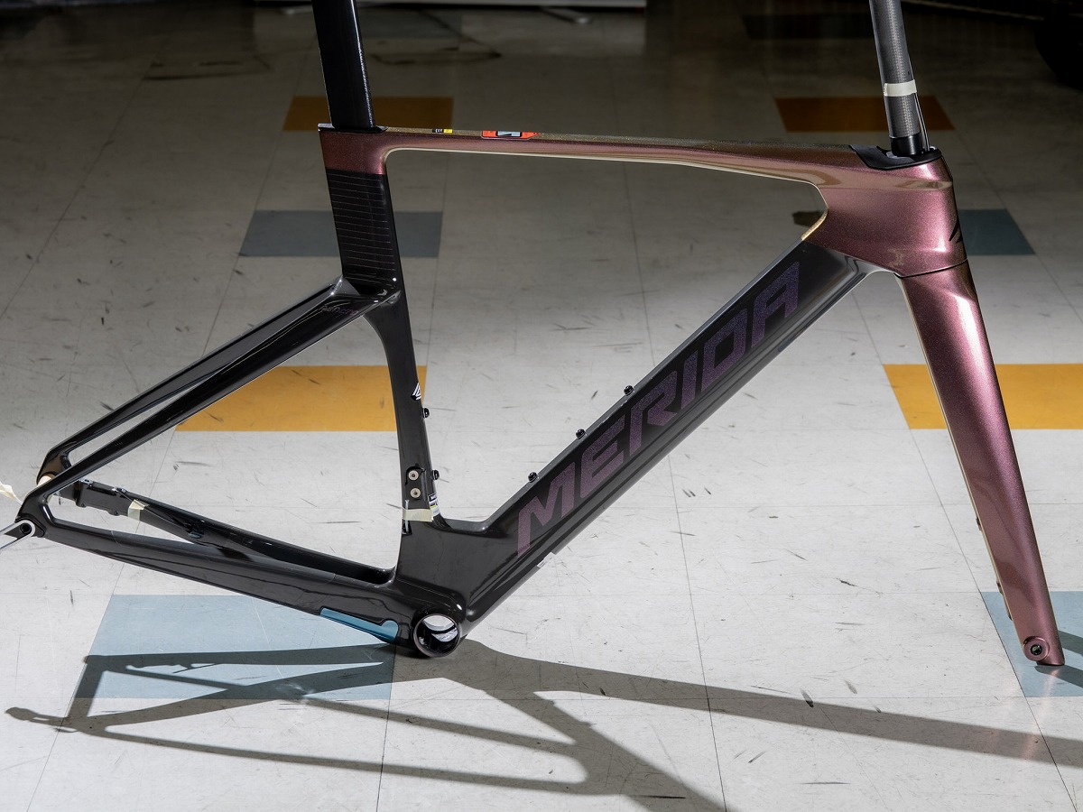 MERIDA REACTO 8000 EMK2カラー