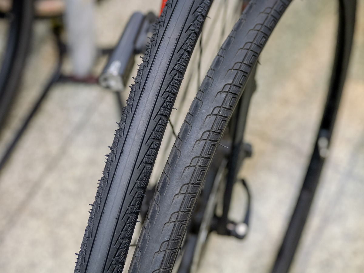 12-_1045673