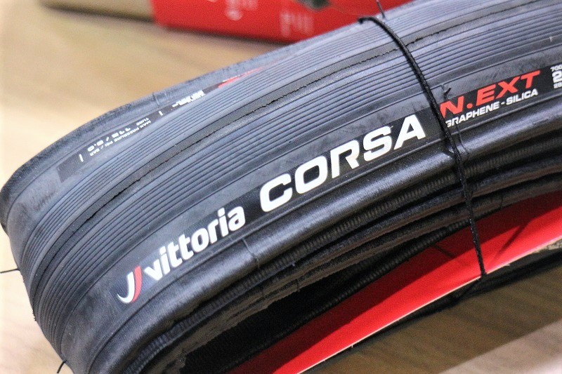 VITTORIA】現代的な要素で再構成された新型タイヤ「CORSA NEXT